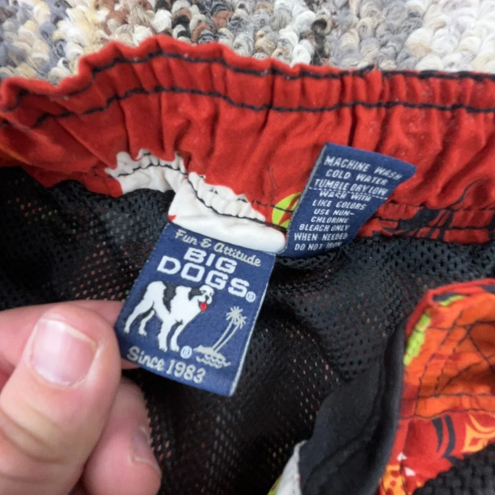 Big Dogs Swim Trunks Men Medium Red Floral Bored Shorts Surfing Hawaiian Beach‎